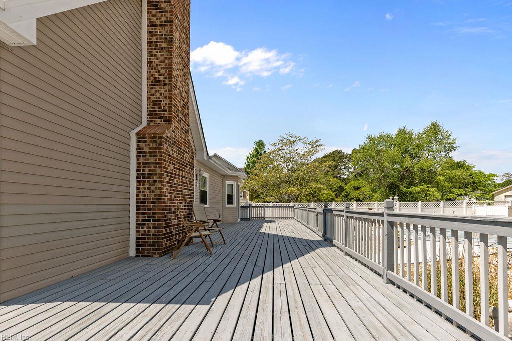 100 Crescent Dr Property Photo 36