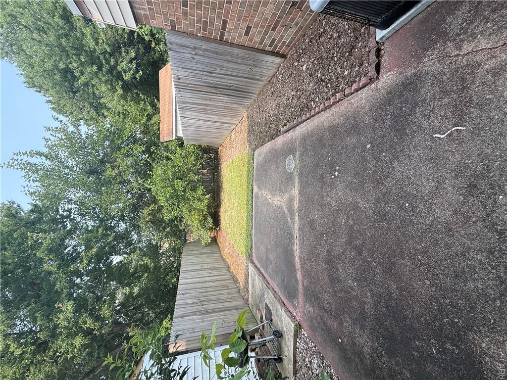 715 Arthur Ave Property Photo 7
