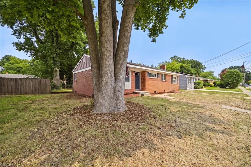 2512 Palmyra St Property Photo 2