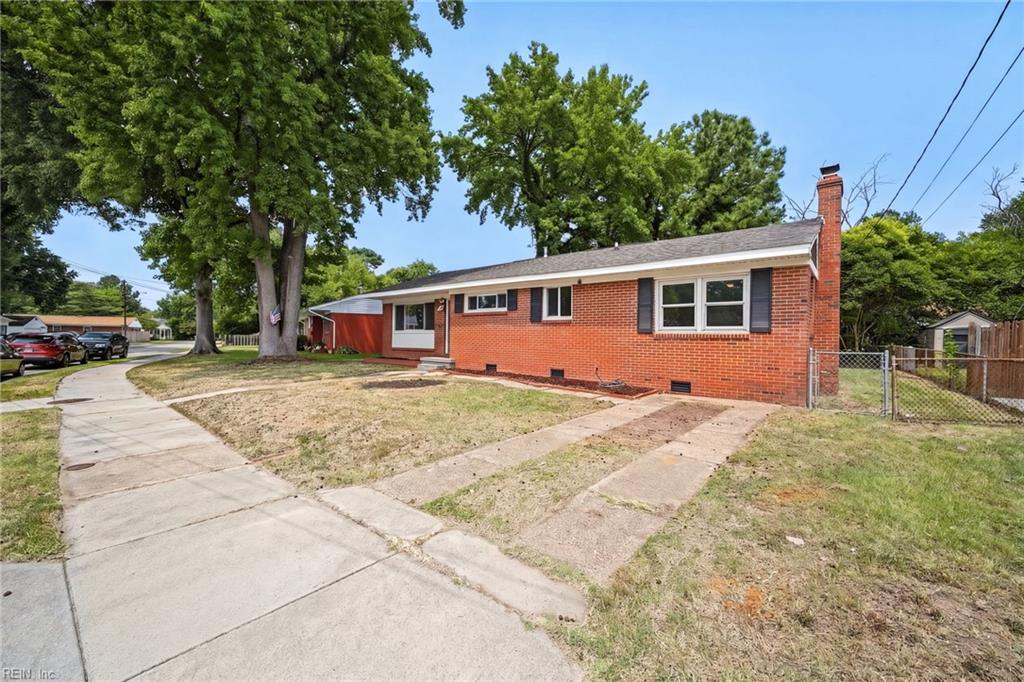 2512 Palmyra St Property Photo 4