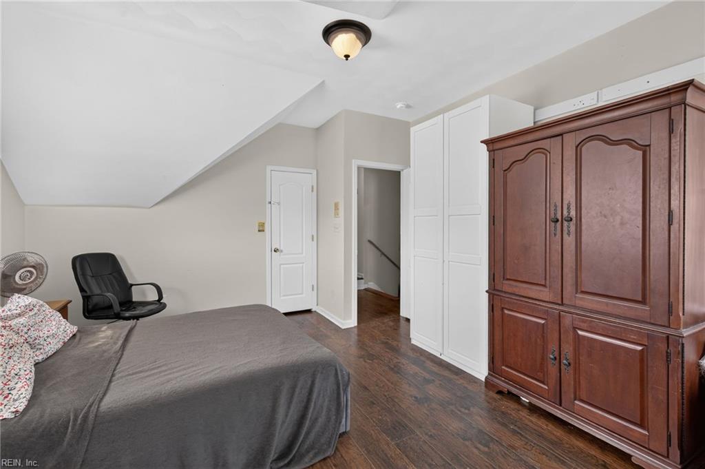 1032 Windward Ln Property Photo 28