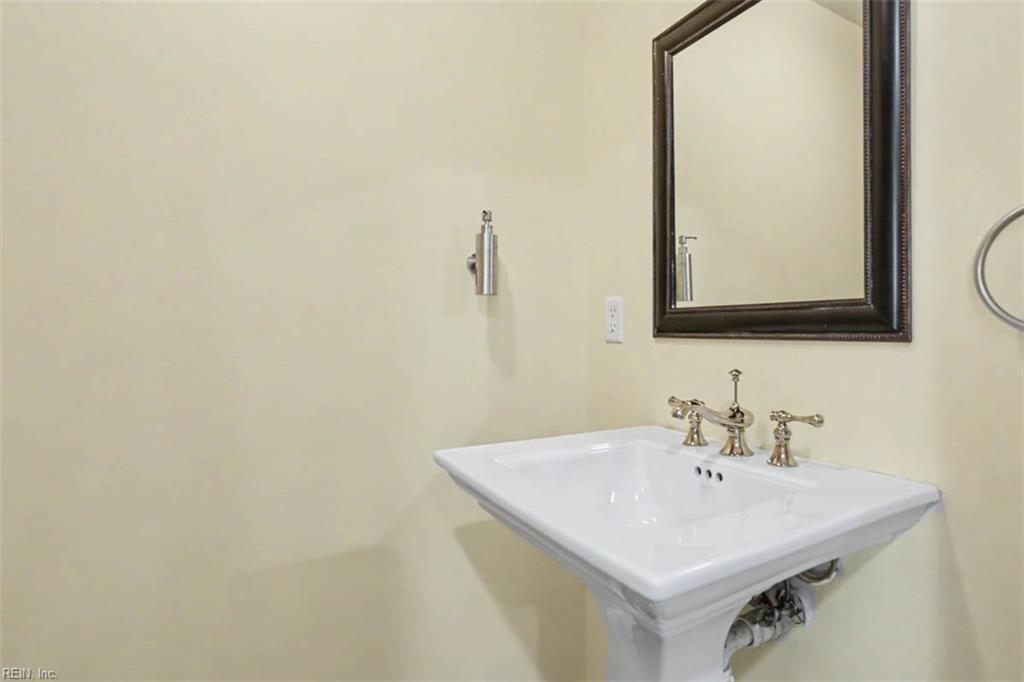 8059 W Glen Rd Property Photo 17
