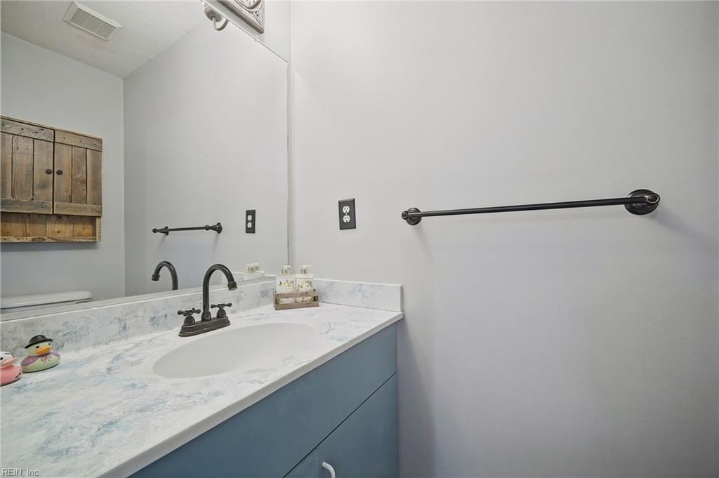 3832 Lasalle Dr Property Photo 17