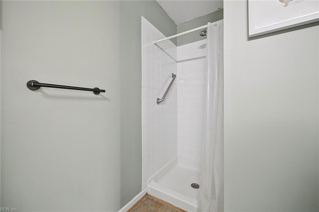 3832 Lasalle Dr Property Photo 21