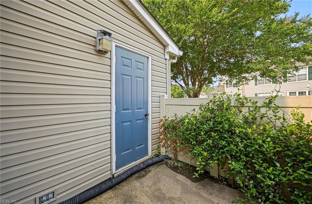 3832 Lasalle Dr Property Photo 26