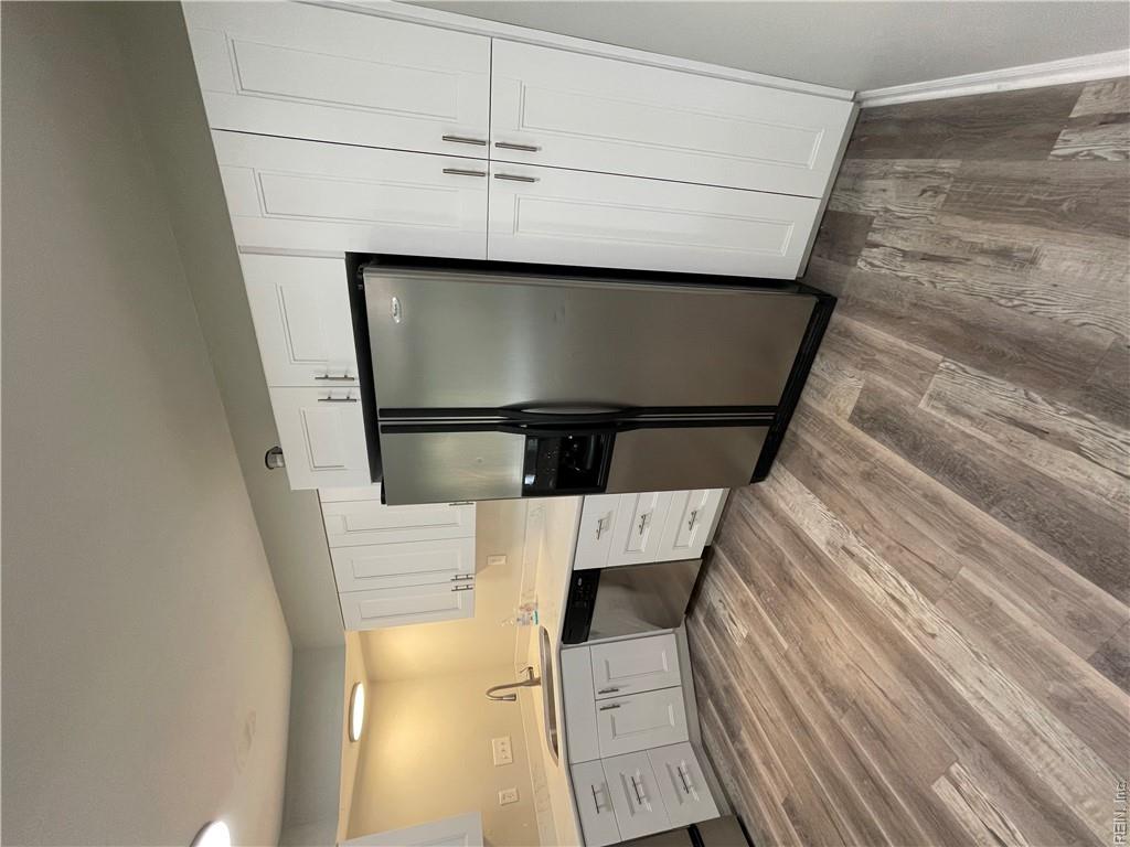 1024 Lands End Way Property Photo 5