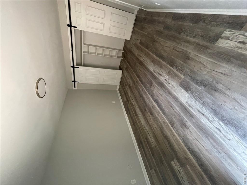 1024 Lands End Way Property Photo 9