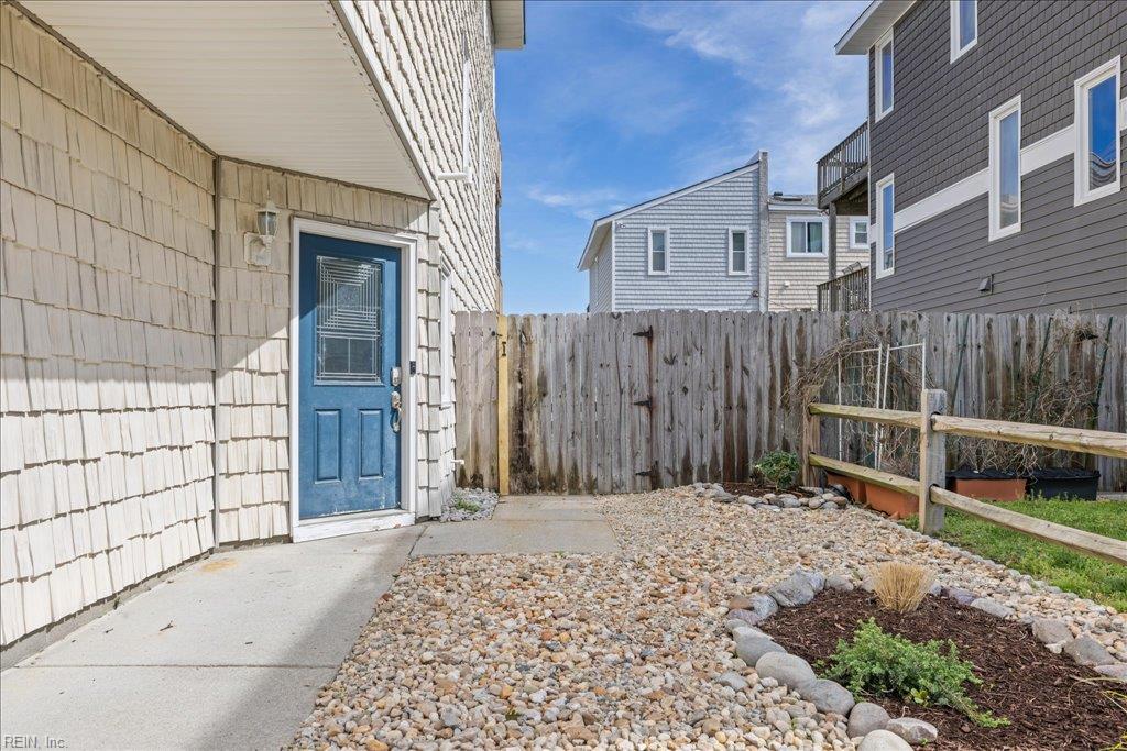 4504 Ocean View Ave Property Photo 3