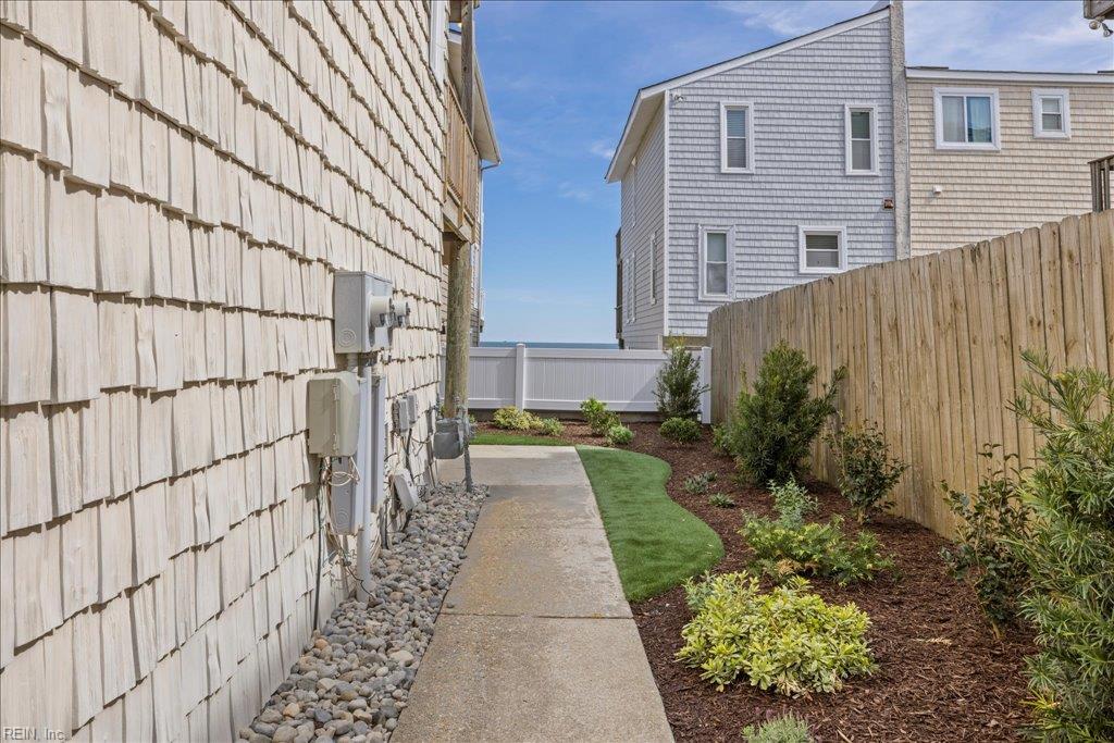 4504 Ocean View Ave Property Photo 4