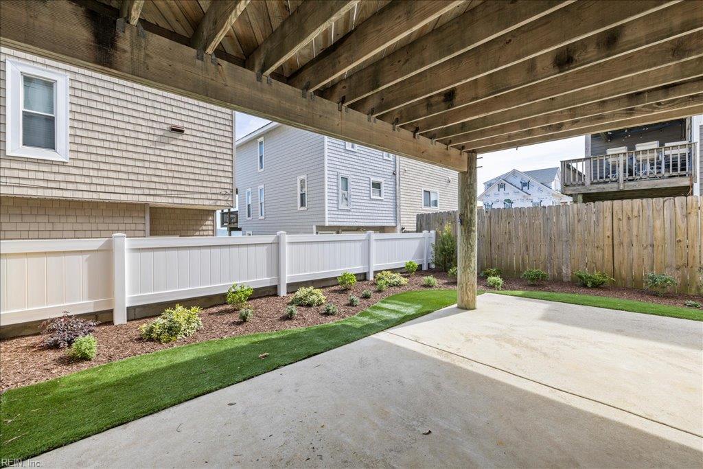 4504 Ocean View Ave Property Photo 6