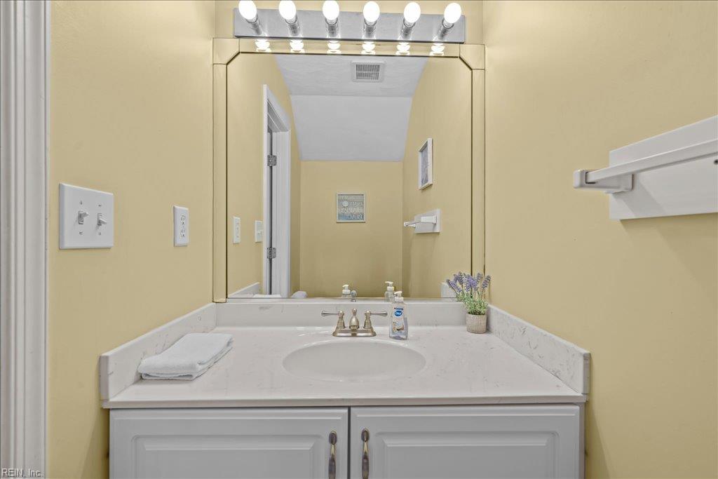 4504 Ocean View Ave Property Photo 21