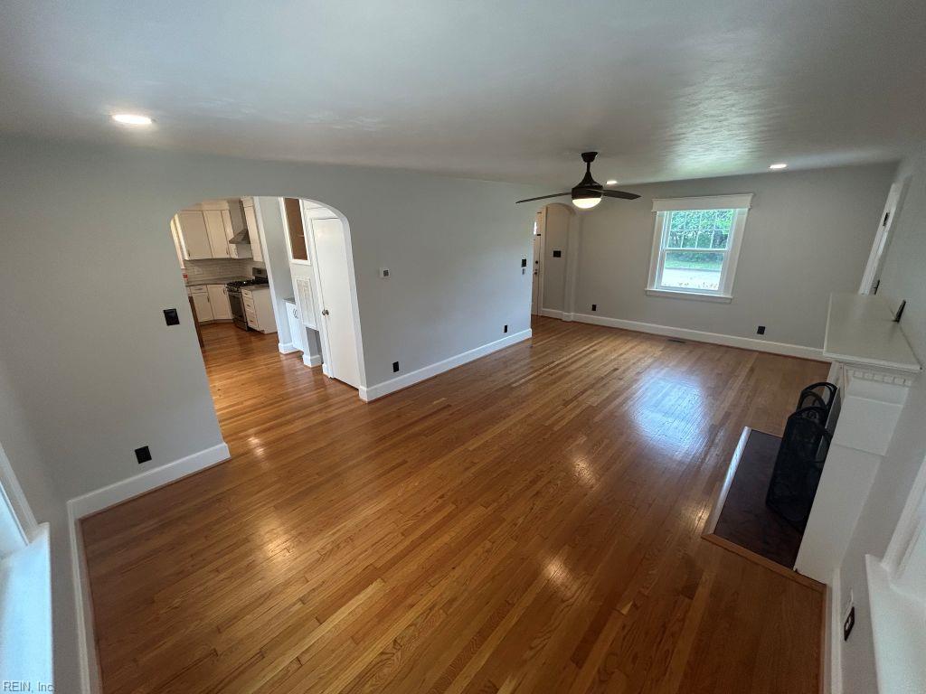 301 Grayson St Property Photo 24