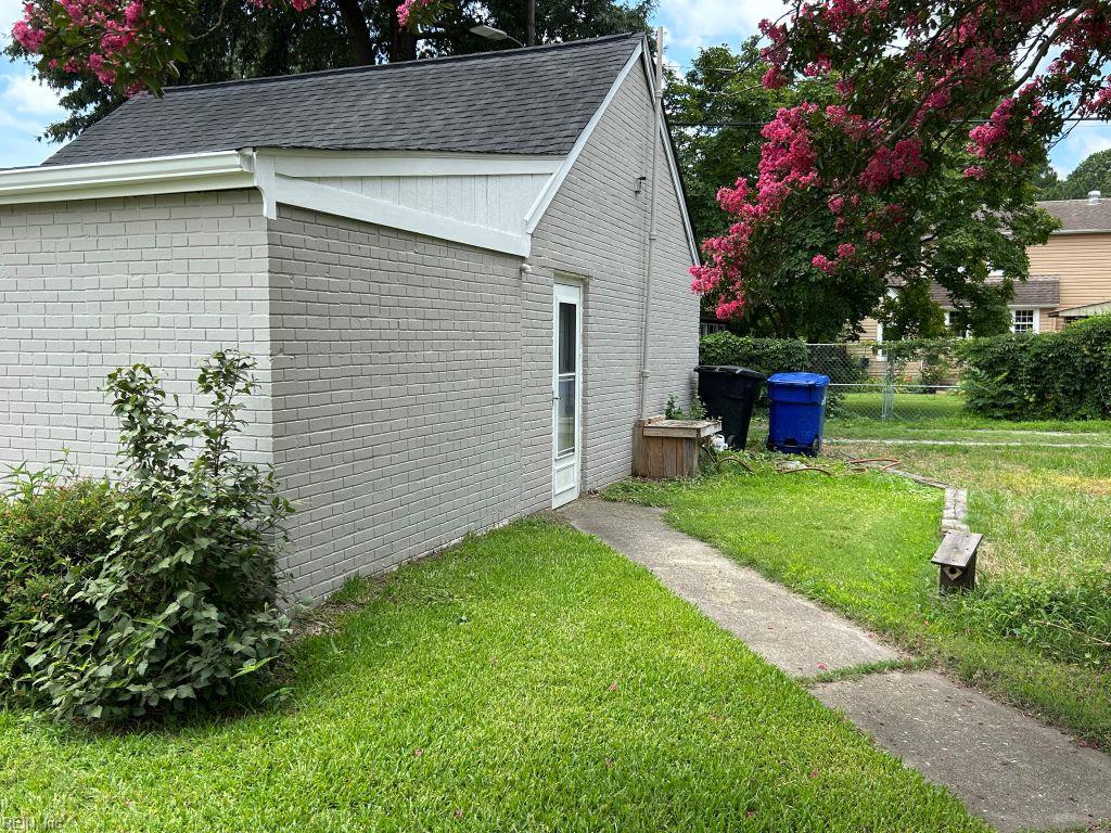 301 Grayson St Property Photo 46