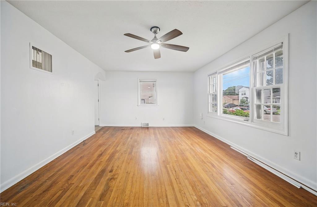 2320 Palmyra St Property Photo 2