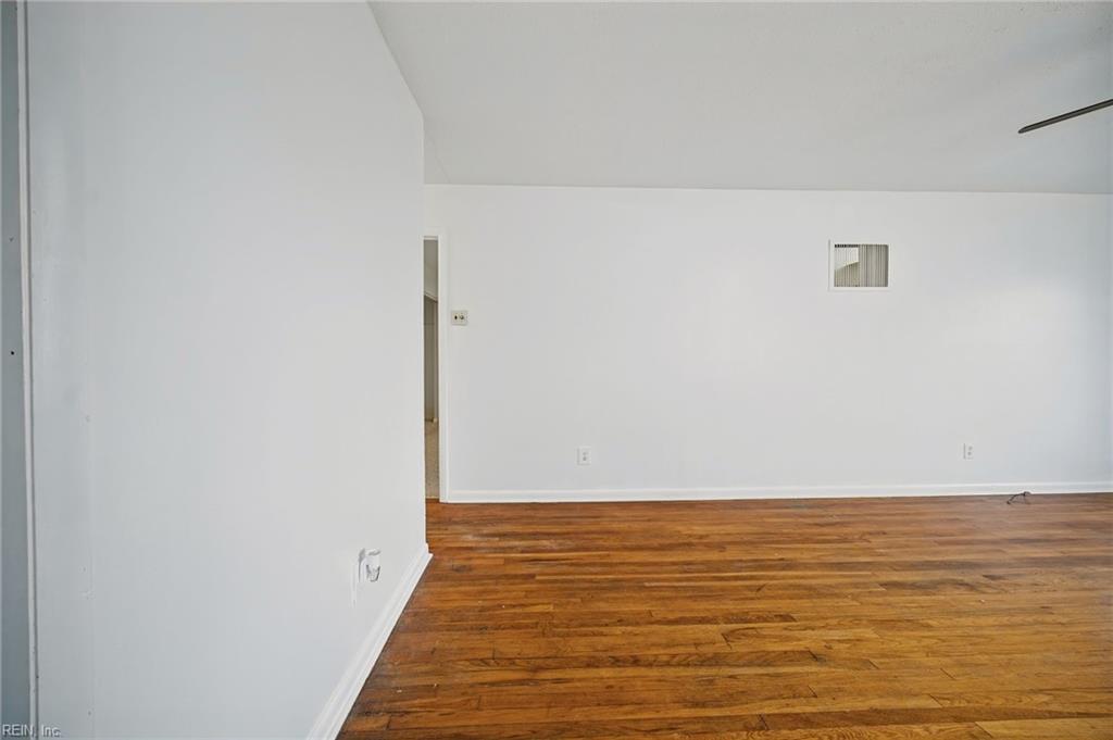 2320 Palmyra St Property Photo 4