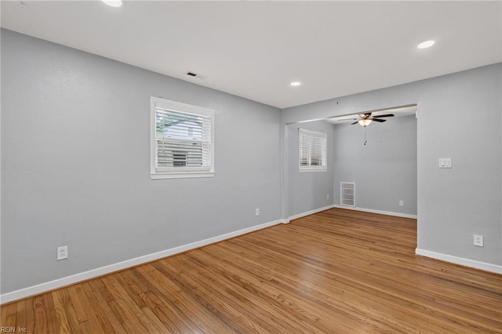 2056 Atwater Cir Property Photo 6