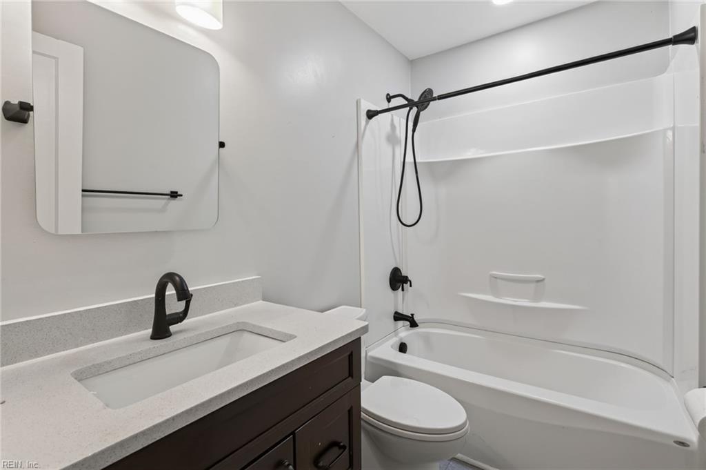 2056 Atwater Cir Property Photo 17