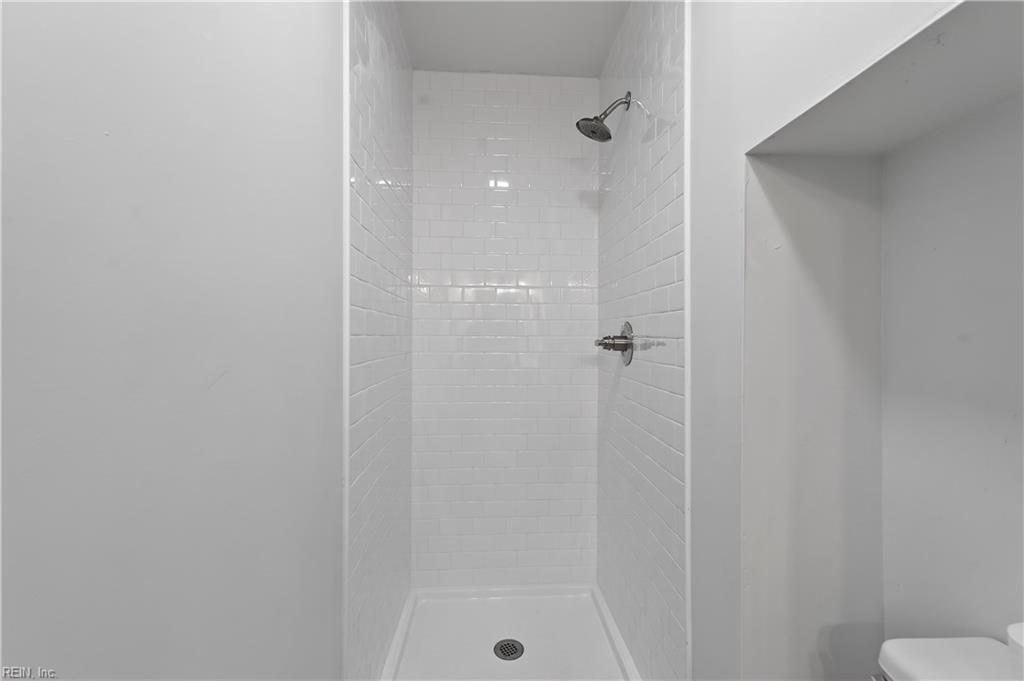 4516 Exeter Dr Property Photo 37