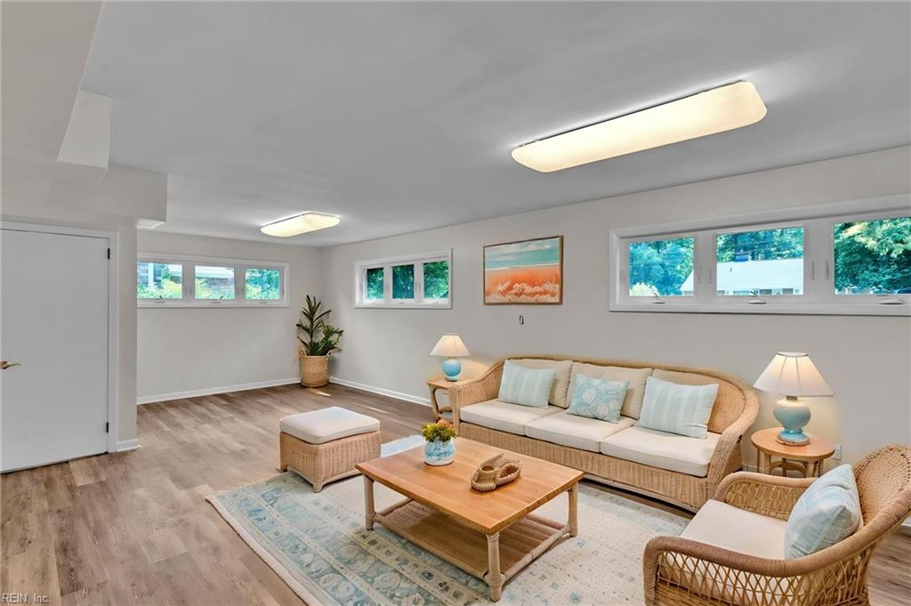6 Downing Pl Property Photo 16