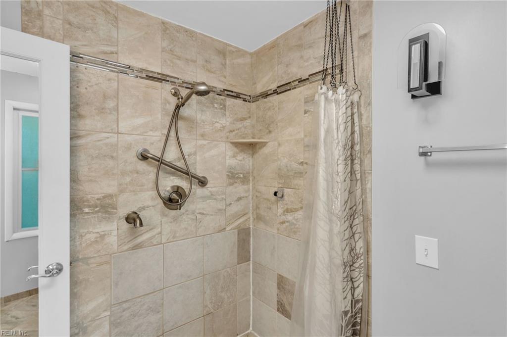 6 Downing Pl Property Photo 28