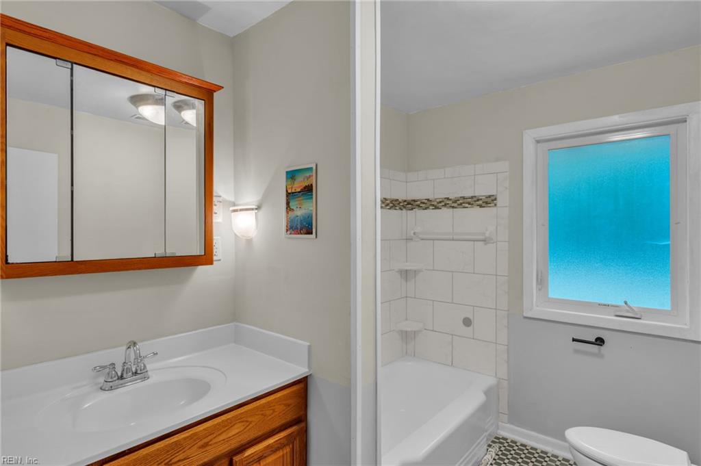 6 Downing Pl Property Photo 29