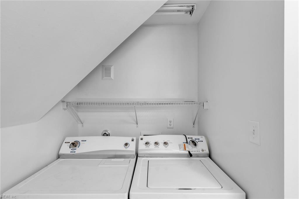6 Downing Pl Property Photo 30