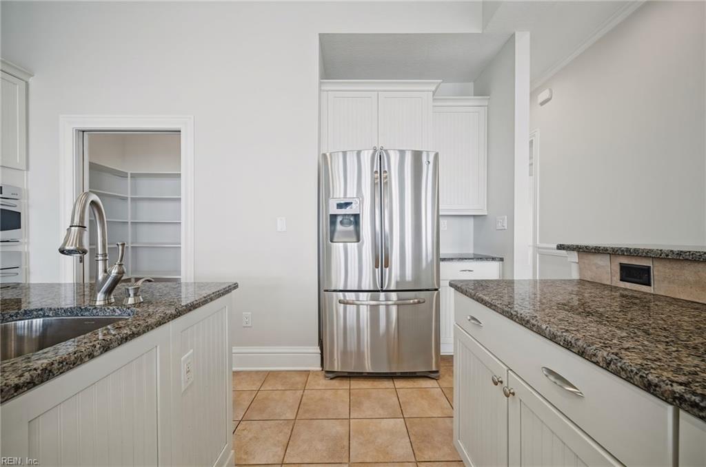 632 W Ocean View Ave Property Photo 23