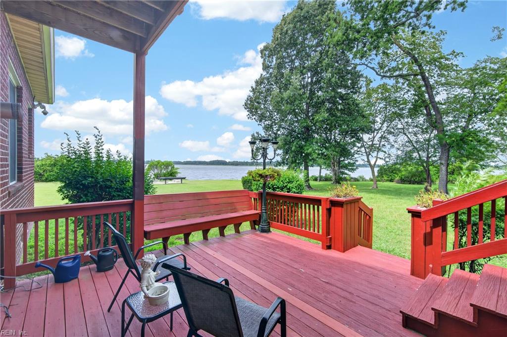 19 Hampshire Dr Property Photo 43