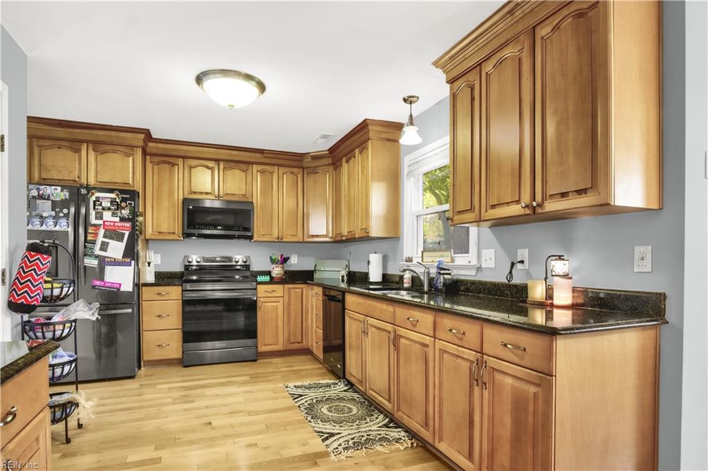 807 Marquette Ct Property Photo 12