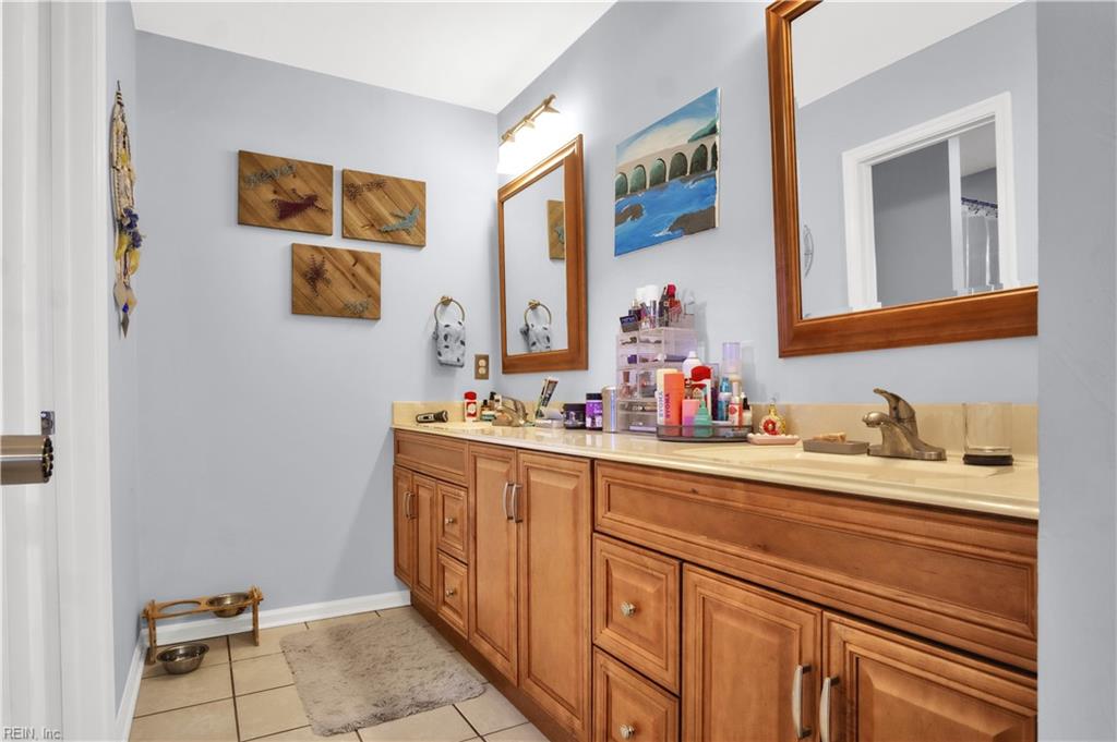 807 Marquette Ct Property Photo 28