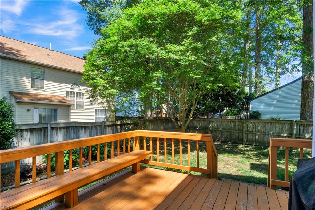 807 Marquette Ct Property Photo 33