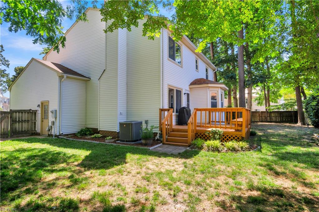 807 Marquette Ct Property Photo 35