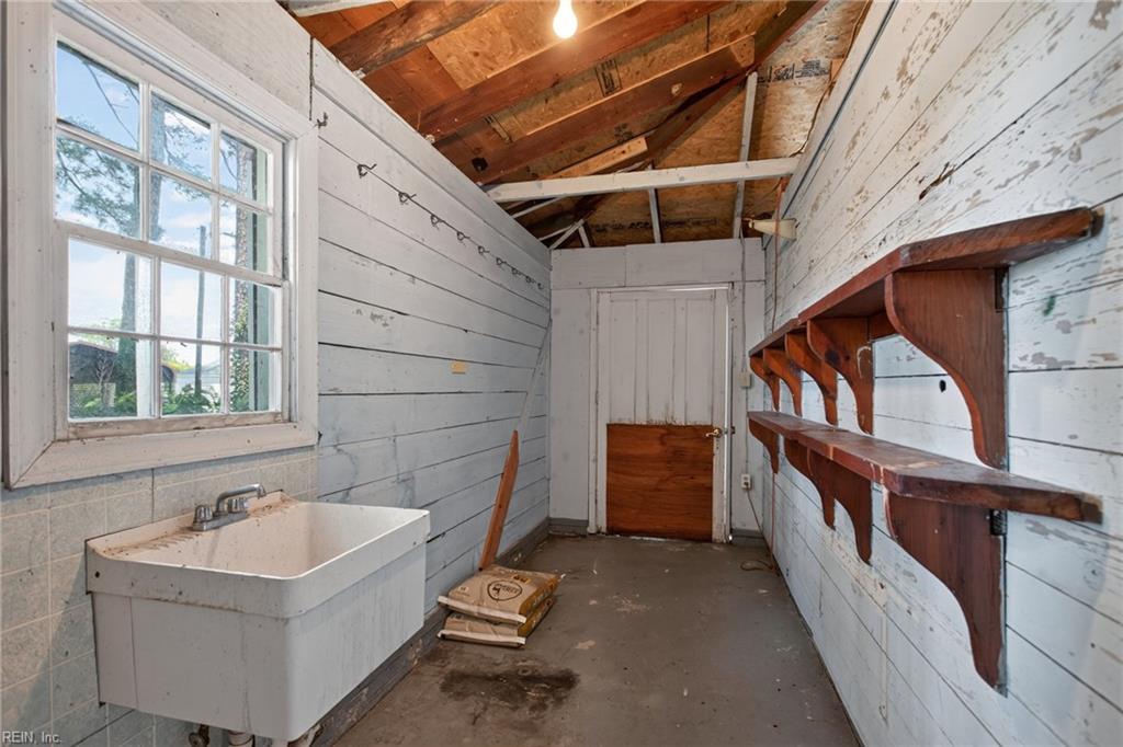 8497 Gates Rd Property Photo 33