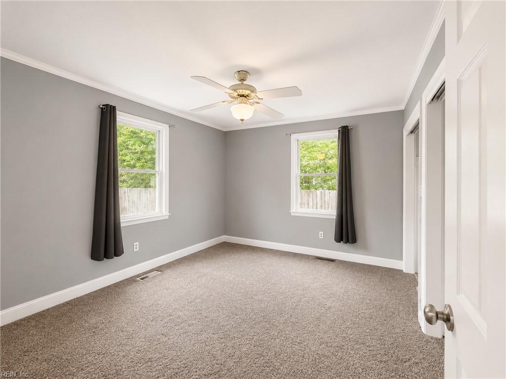 630 Sterling St Property Photo 13