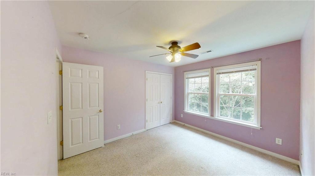 607 Queensbury Ln Property Photo 17