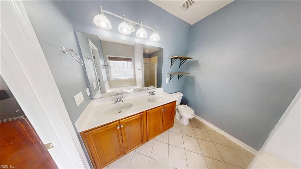 607 Queensbury Ln Property Photo 30
