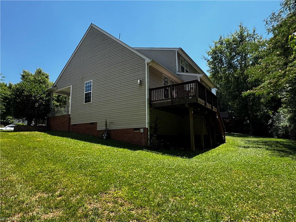 607 Queensbury Ln Property Photo 36