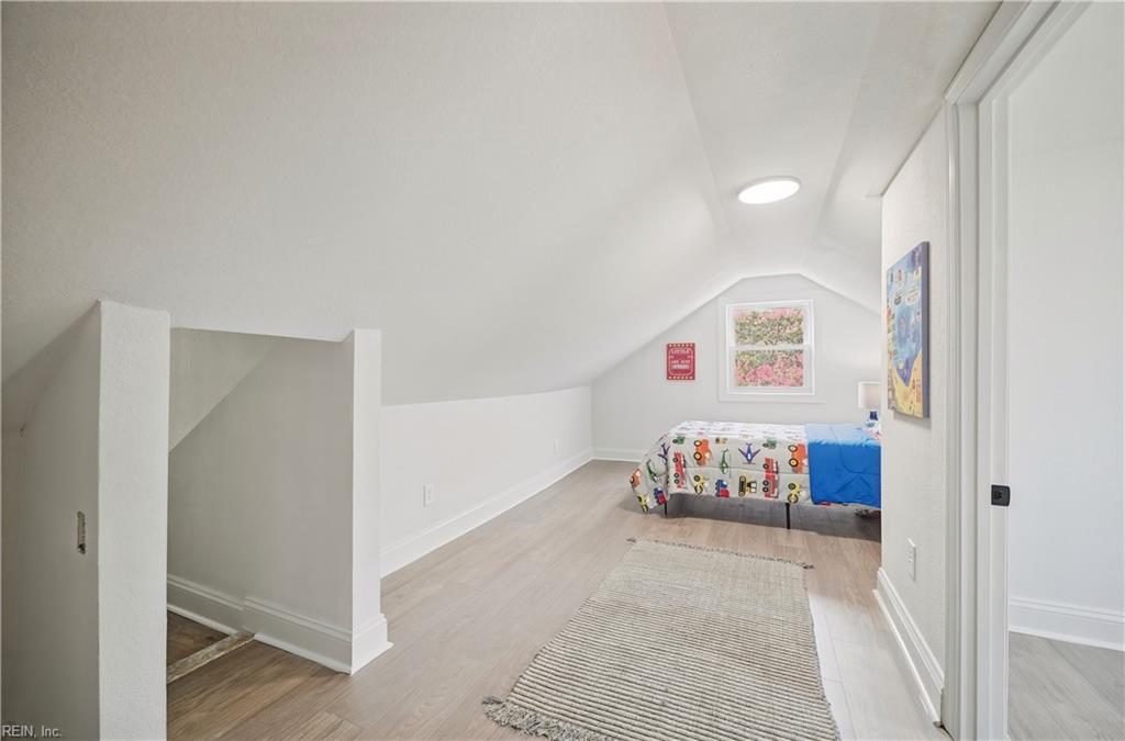 6803 Pierce St Property Photo 16