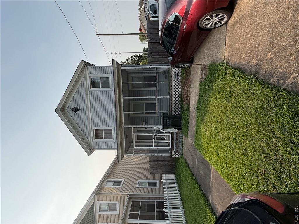 333 Elm Ave Property Photo 2