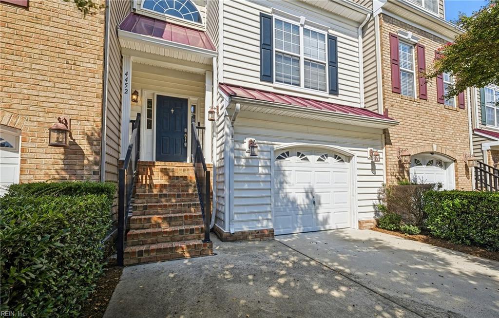 4452 Harlesden Dr Property Photo 4