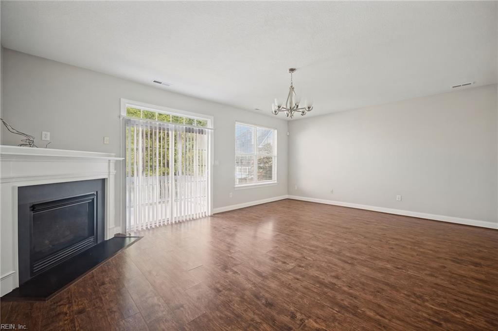 4452 Harlesden Dr Property Photo 12