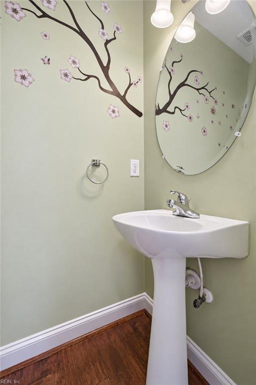 4452 Harlesden Dr Property Photo 13