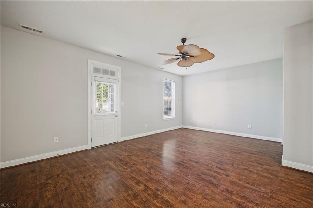 4452 Harlesden Dr Property Photo 21