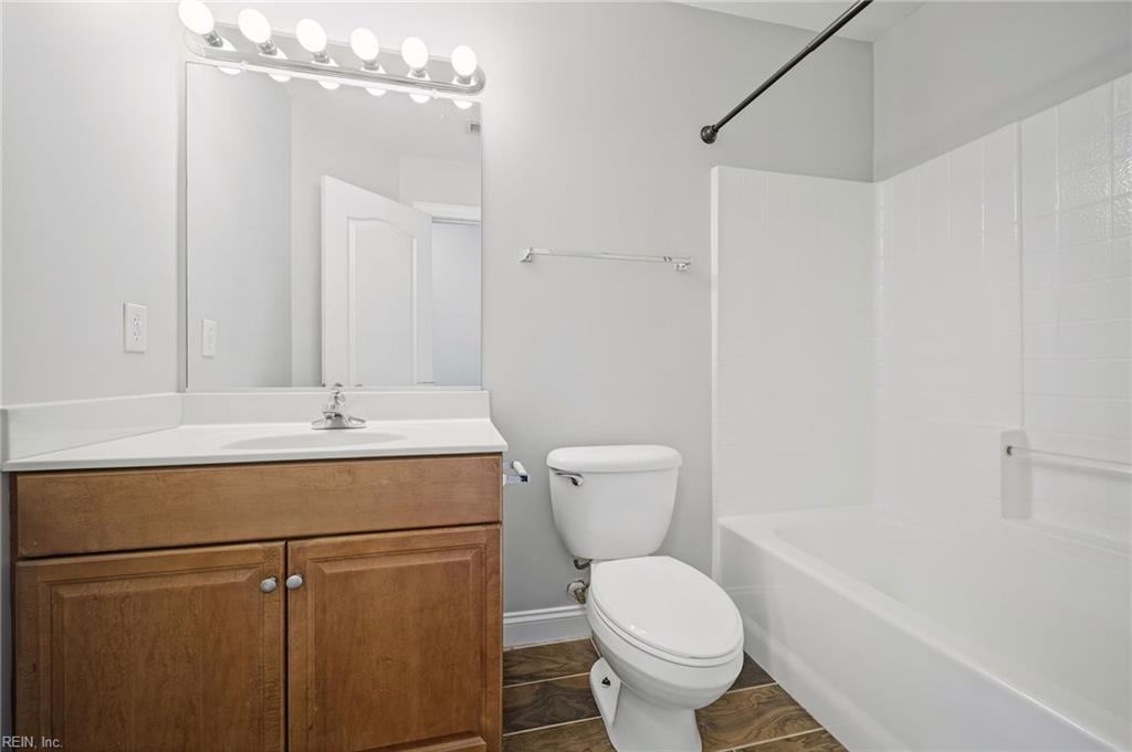4452 Harlesden Dr Property Photo 26