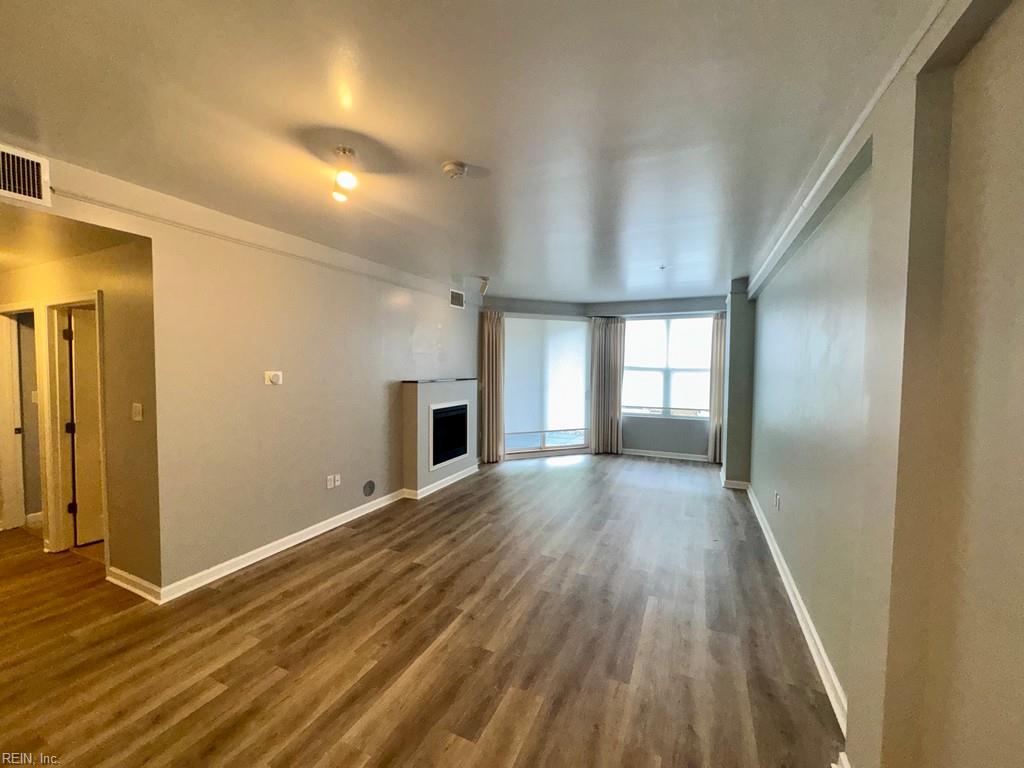 249 W Freemason St Property Photo 2