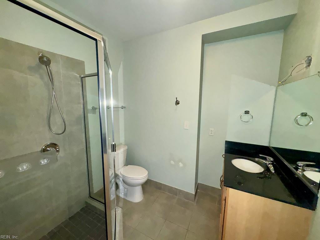 249 W Freemason St Property Photo 9