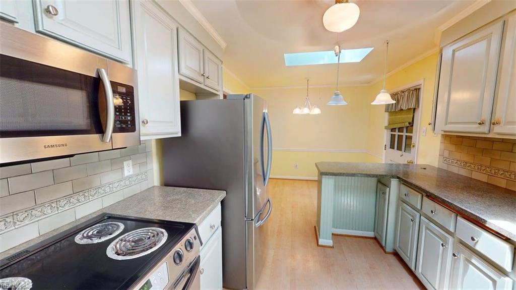 110 Londonshire Ter Property Photo 11