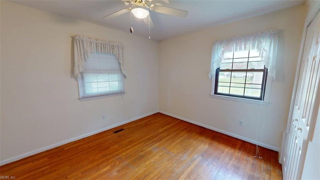 110 Londonshire Ter Property Photo 17