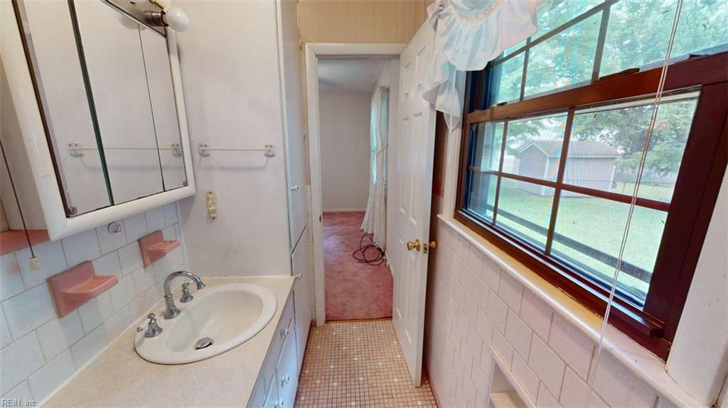 110 Londonshire Ter Property Photo 24