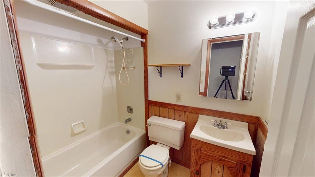 110 Londonshire Ter Property Photo 25